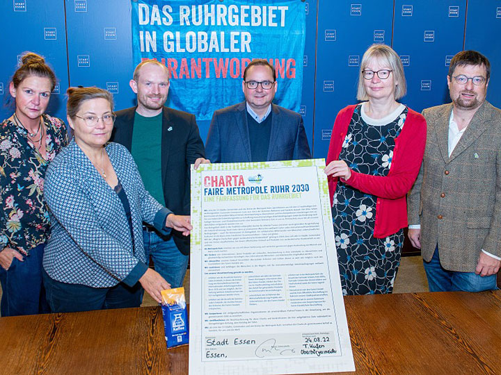 Unterzeichnung der Charta "Faire Metropole Ruhr 2030"