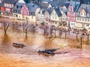 Hochwasser am Rhein