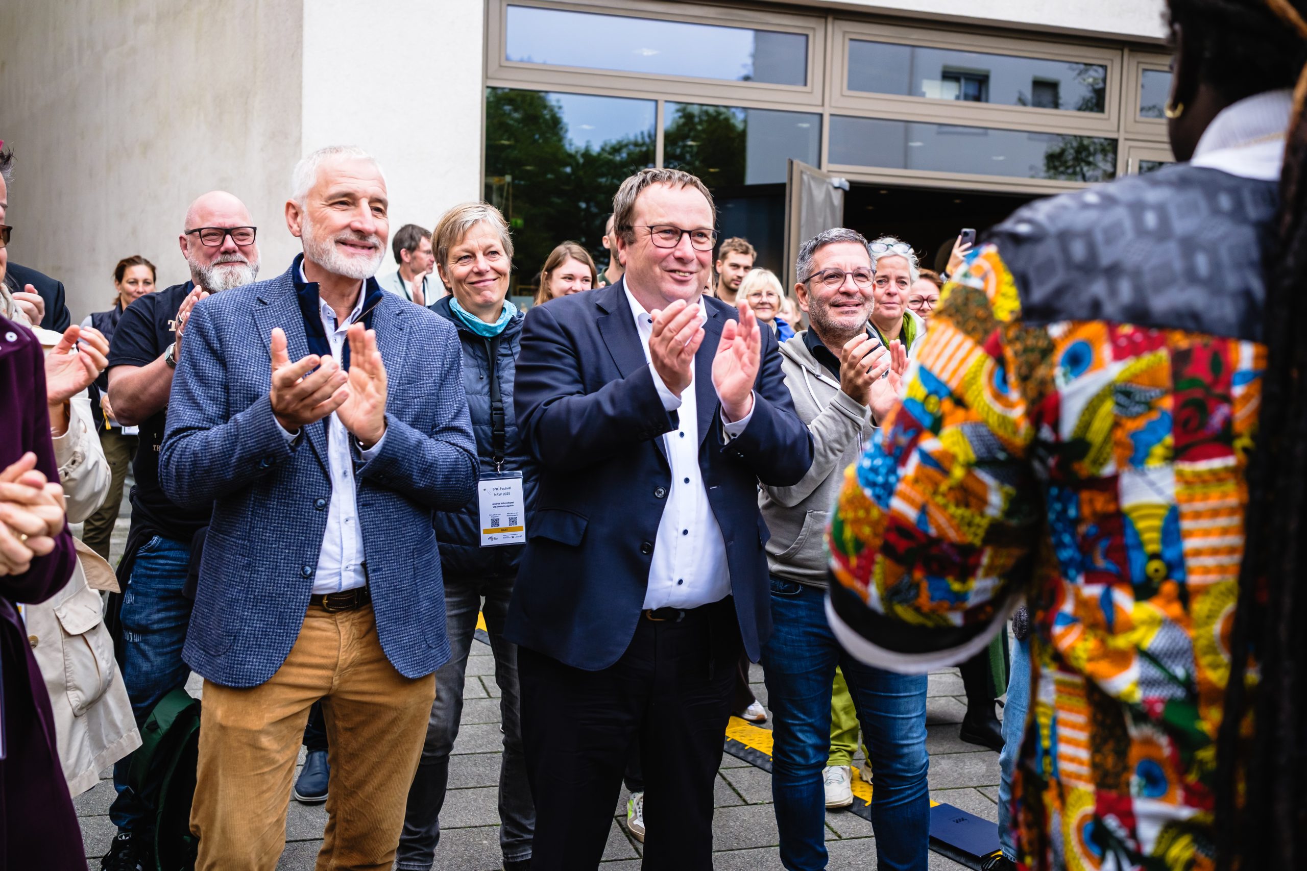 Lokal. Global. BNE. Festival vernetzt Bildungsakteure, Politik und Kultur in NRW